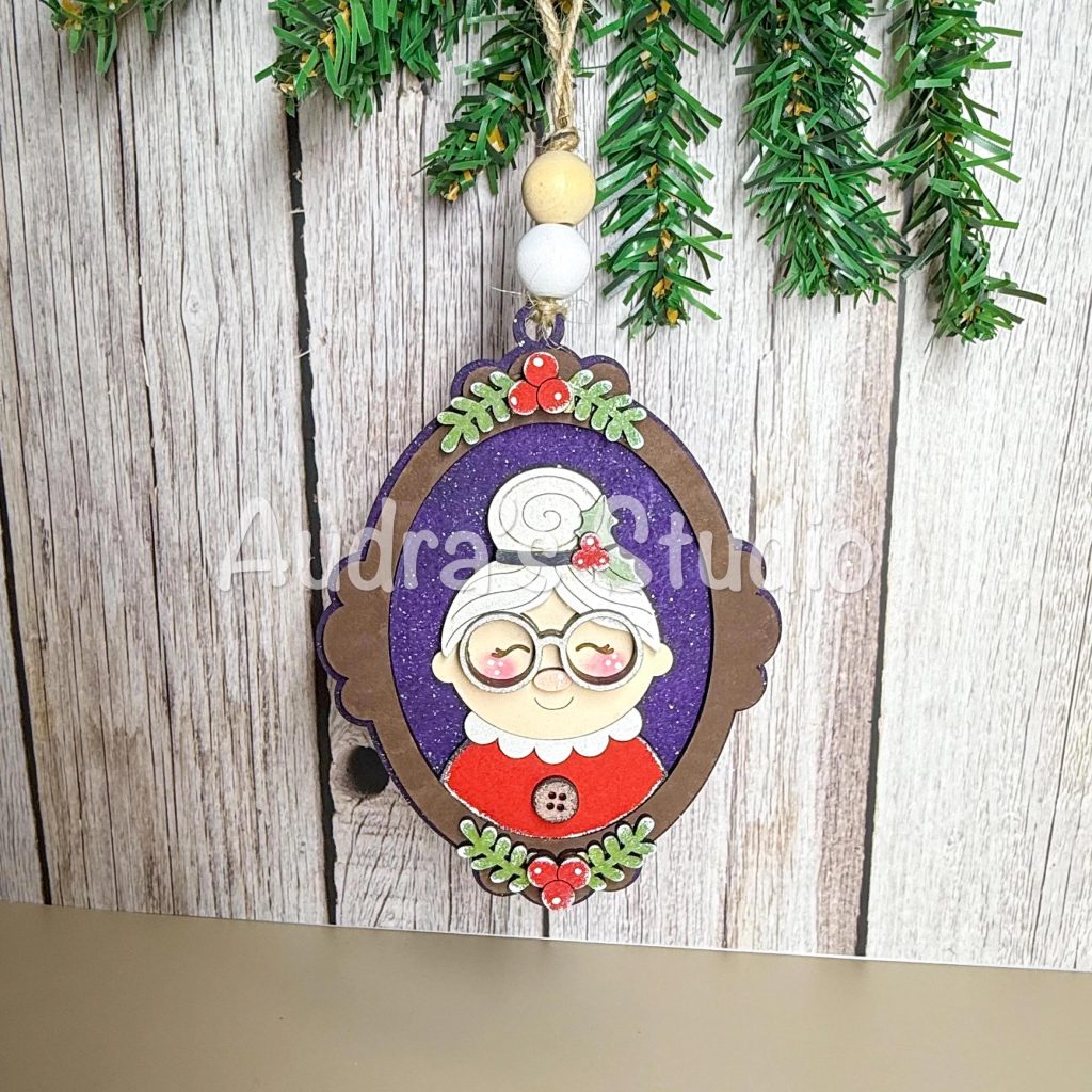 Framed Mrs. Claus Ornament