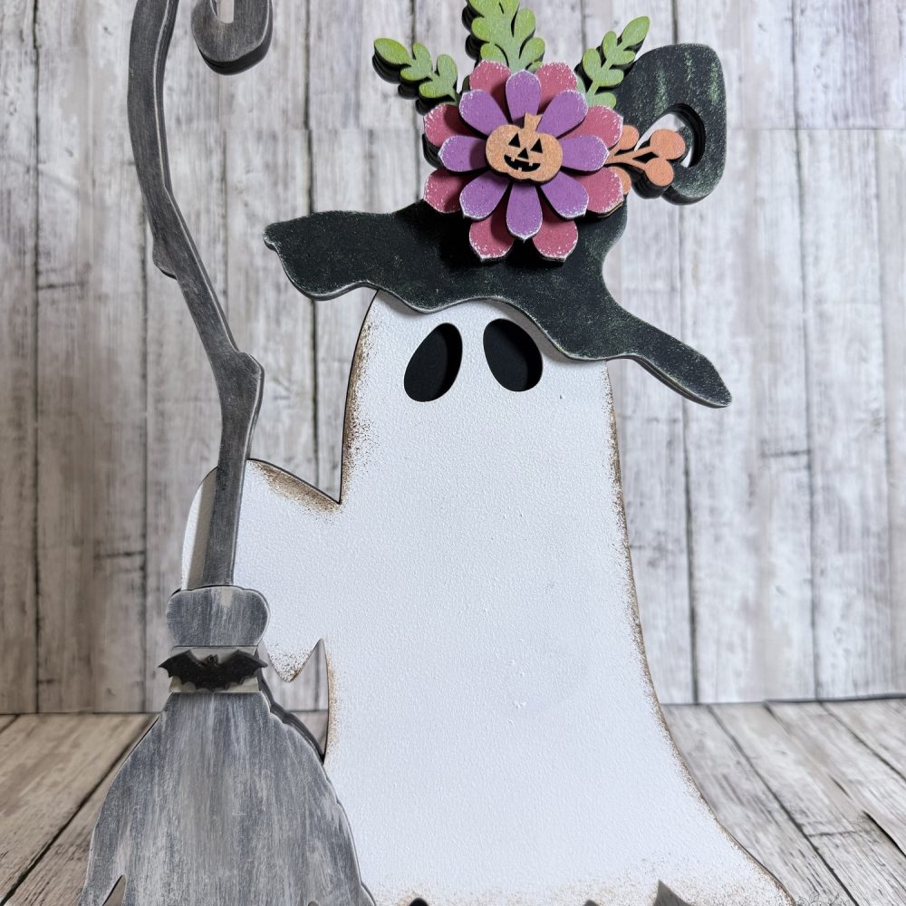 Ghost Shelf Sitter