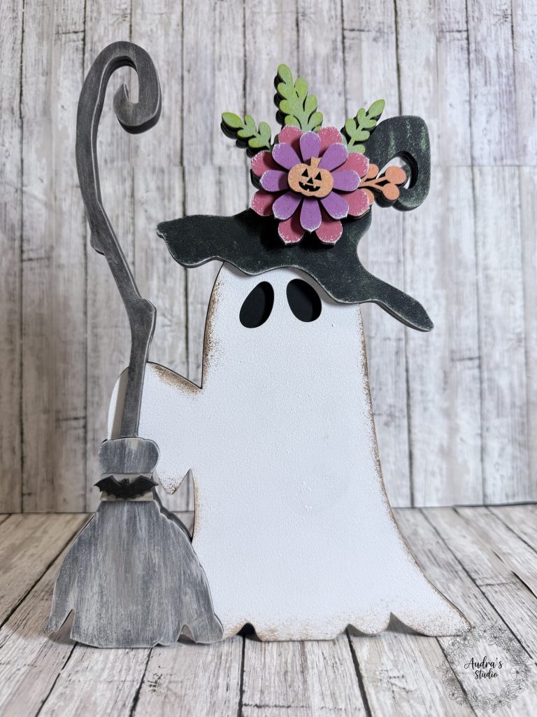 Ghost Shelf Sitter
