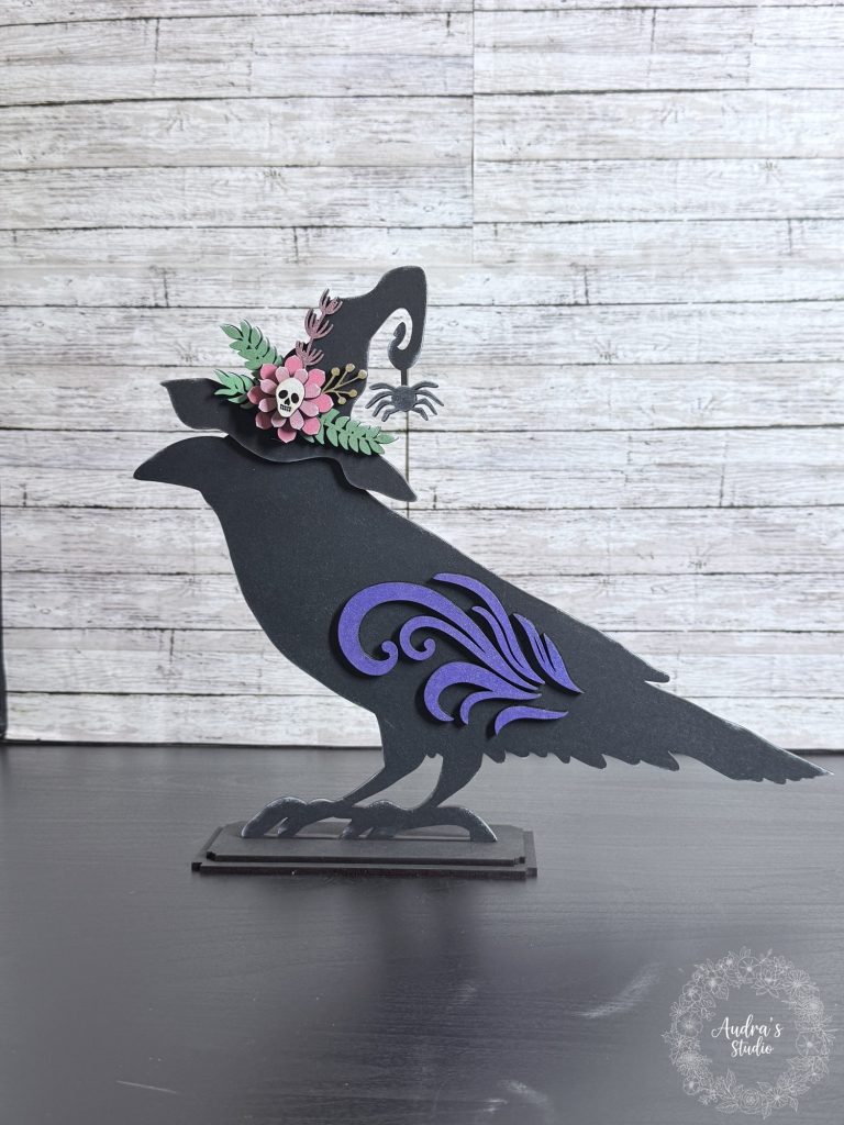 Raven Shelf Sitter